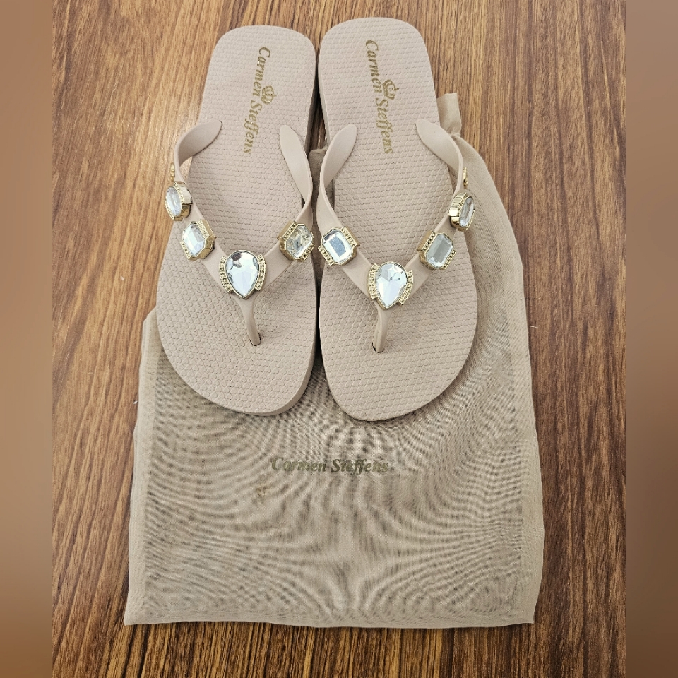 Brand New Carmen Steffens W Crystal Glass Beads Flip Flop